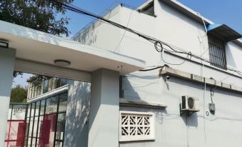 Yangzhou Yaqin Hotel