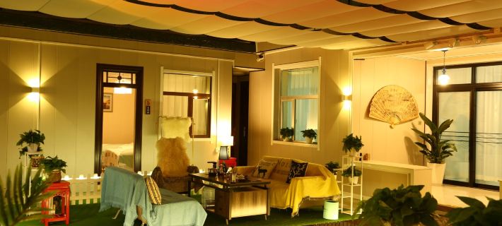 Chaka Salt Lake Cloud Hotel 烏蘭のホテル