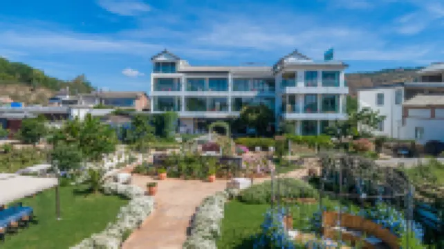 大理拂翠雲海ガーデンオーシャンビュー美宿（洱海） 上関鎮周辺のホテル