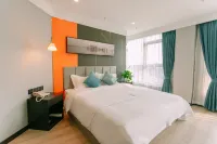 Qingmu Select Hotel (Ma'anshan Hongqi Middle Road RT-Mart)