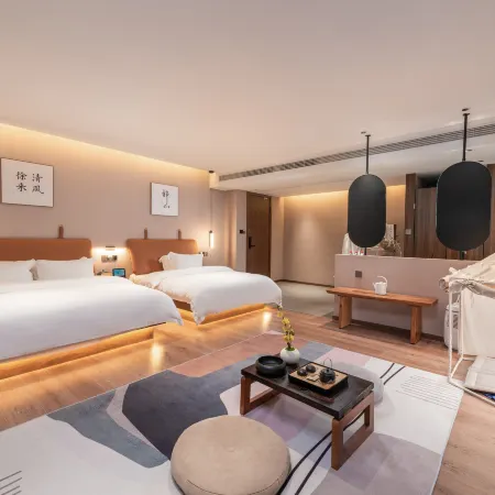 Hengdian Xiaoxishe Homestay (Hengdian Film and Television City Qinwang Palace Branch)