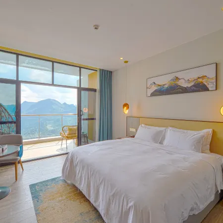 SkyBridge Jiayu Hotel