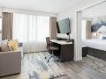delta-hotels-by-marriott-vancouver-downtown-suites