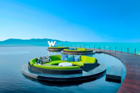 W Koh Samui Отели рядом с достопримечательностью «Guan-Yu Koh Samui Shrine»