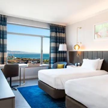 Hilton Diagonal Mar Barcelona Отели рядом с достопримечательностью «Диагональ Мар»