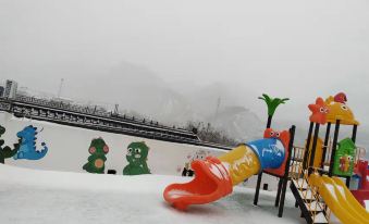 Under The Hawthorn Homestay