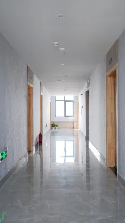 Zhanjiang Langyi Boutique Hotel (Donghai Island Tourist Area Store) Отели рядом с достопримечательностью «Longhaitian Island»