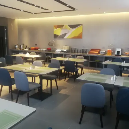 Ninhao Funing Hotel (Yancheng Funing Xianggang Road Bus Terminal Branch)