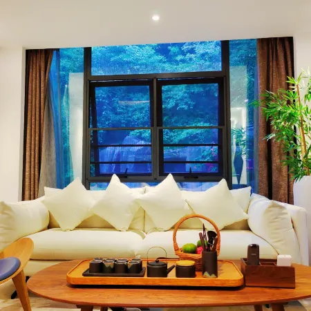 Mangshan Yunduanshanshe Hot Spring Hotel