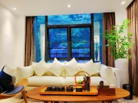 Mangshan Yunduanshanshe Hot Spring Hotel فنادق في إيجانغ