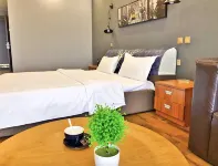 Shengxia Guangnian Apartment (Tatan International Business and Trade City New Railway Station Shop)