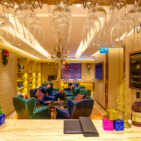 Grand Dragon Hotel