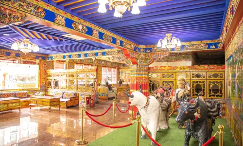 Gesar Hotel