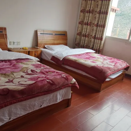 Kangding Chengkang Business Hotel