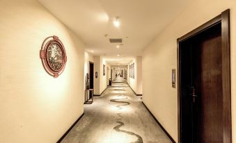 Yufeng Jade Hotel (Jianjiang Avenue Branch, Duyun City)