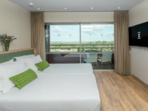 ザ パール トロイア カルヴァリャルのホテル