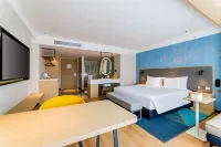 Holiday Inn Express Hohhot East Station Hotels near Ximengniu Mutton (Jimin Alley)