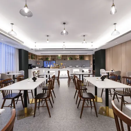 GYA Hotel (Changshu World Trade Plaza Changjiang Road)