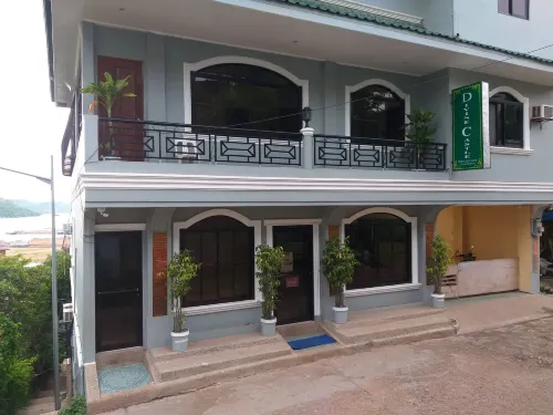 Divine Castle Travelers Inn Избранное Photos