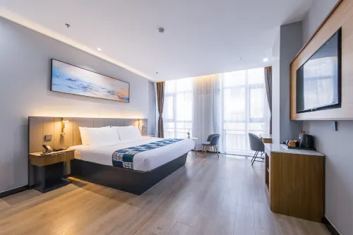 Elong R.YUN Hotel (Tianshui Railway Station Shangbu Road Pedestrian Street)