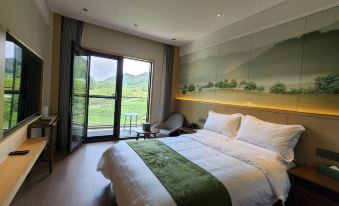 Xinyang Wenxin Chacun Resort Hotel