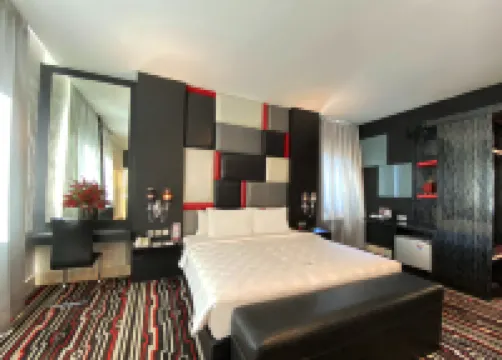 Swiss-Belcourt Makassar Hotels near Makassar Port