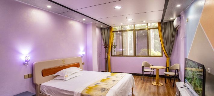 Xuanya Hotel Hotels in Pingguo