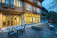 Zhaoxing Geyun Mountain Residence