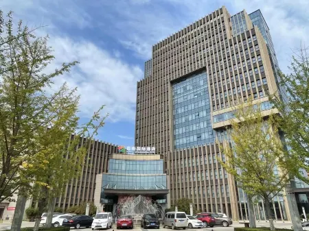 SUNHOLA International Hotel