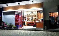 Baan Nat The Village Hotel a Città di Phuket