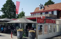 Waterpark Giethoorn Отели в г. Blokzijl