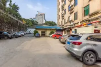 Pipi Hotel - Bãi đậu xe