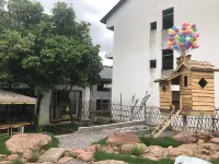 Xiongxiong Tribe Homestay Hotels in Guixi