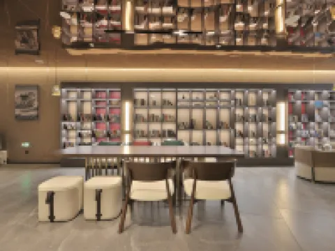 โรงแรมเอทัวร์ เอ็กซ์ สถานีรถไฟฉางชุน โรงแรมในฉางชุน