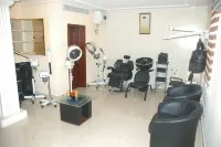 Madugu Hotel and Luxury Apartments