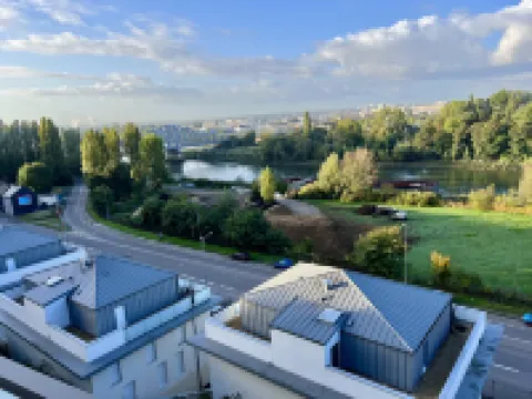 Appartement with Views over the Seine, BBQ, PS5 and Private Car Park