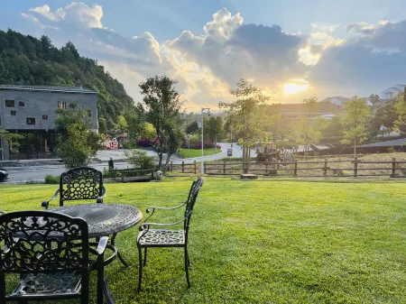 ShiguangLi Homestay Отели рядом с достопримечательностью «Beihai Wetland»