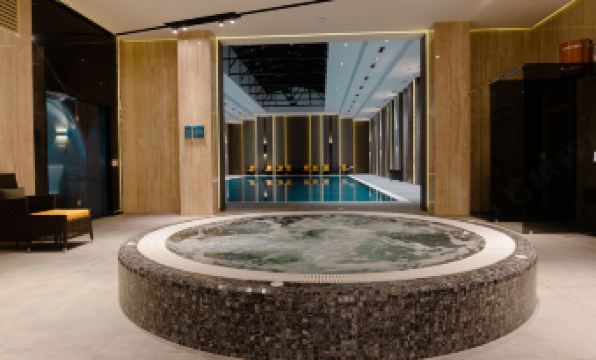 Frankfort Hotel and SPA