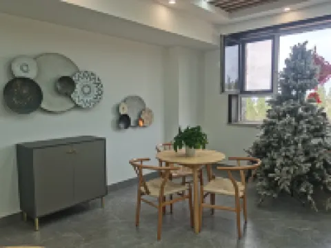Guangwu Cuiwei Light Hotel