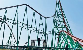 Luck·LOFT Cinema Hotel (Nanchang West Station Lihuashan Metro Station)