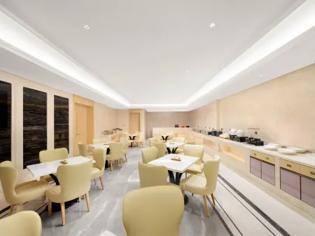 Vienna Hotel 5.0 Qingyang Xifeng District North Avenue Branch