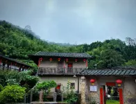 SECLUSION · Green Room Hotels in Hua'an