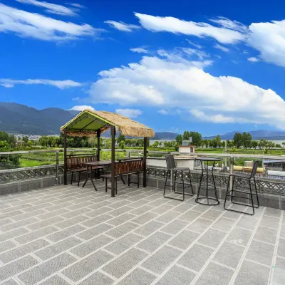 Slow Time Erfeng Light Intelligent Art Villa Hotels near Jingui Temple