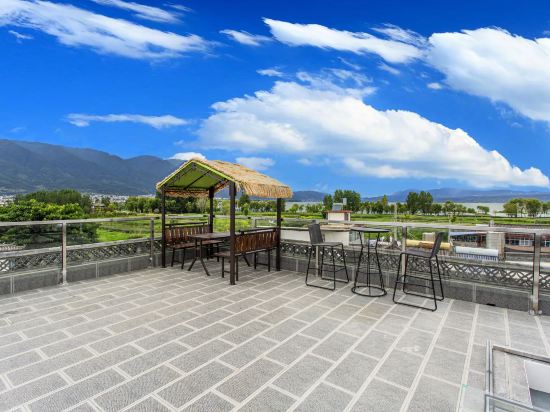 慢度時光·Slowly丨洱風輕智能概念美宿（海舌生態公園夫妻樹店）