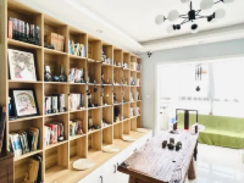 LinzhiJu Youth Hostel