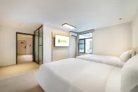 Hi Inn (Xiangyang Erqi Base Diamond Avenue)