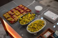 Kelly Smart Cinema Hotel - فطور