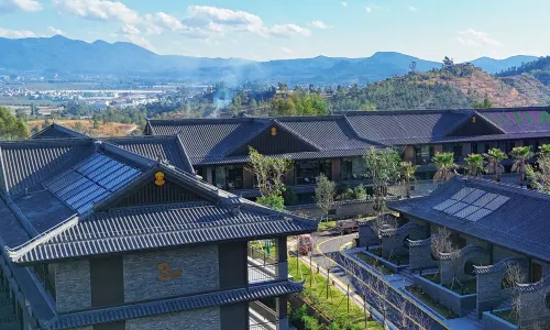 YI HUA YI SHI JIE BAN SHAN HOTEL