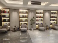 Huazhizhu · Yunjing High altitude City View Water Spray Pool Store Отели в г. Гуйян