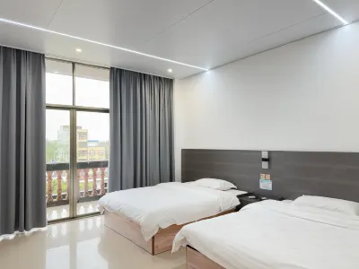Dongxing Harbour Hotel Hotels near Lanyang Biological Ocean World